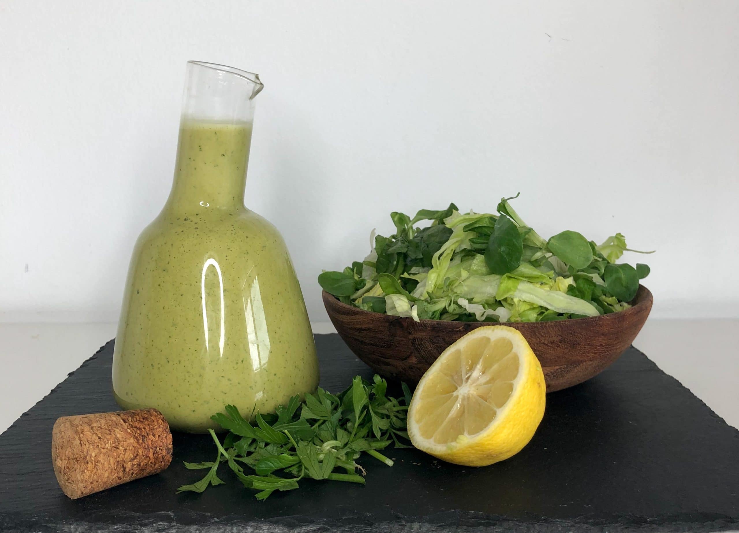 Vegan Parsley-tahini salad dressing