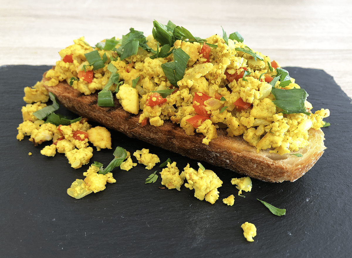 easy vegan tofu scramble